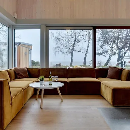 Vanta - 10m From The Sea By Interhome